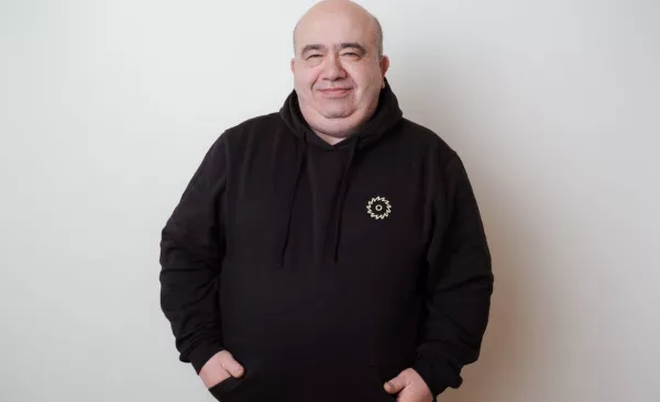 Portraitbild Esfandiar Dilmaghani